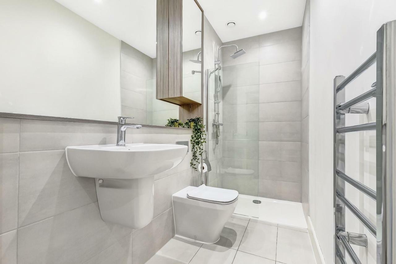 Mondial Apartments At Heathrow Harmondsworth Dış mekan fotoğraf