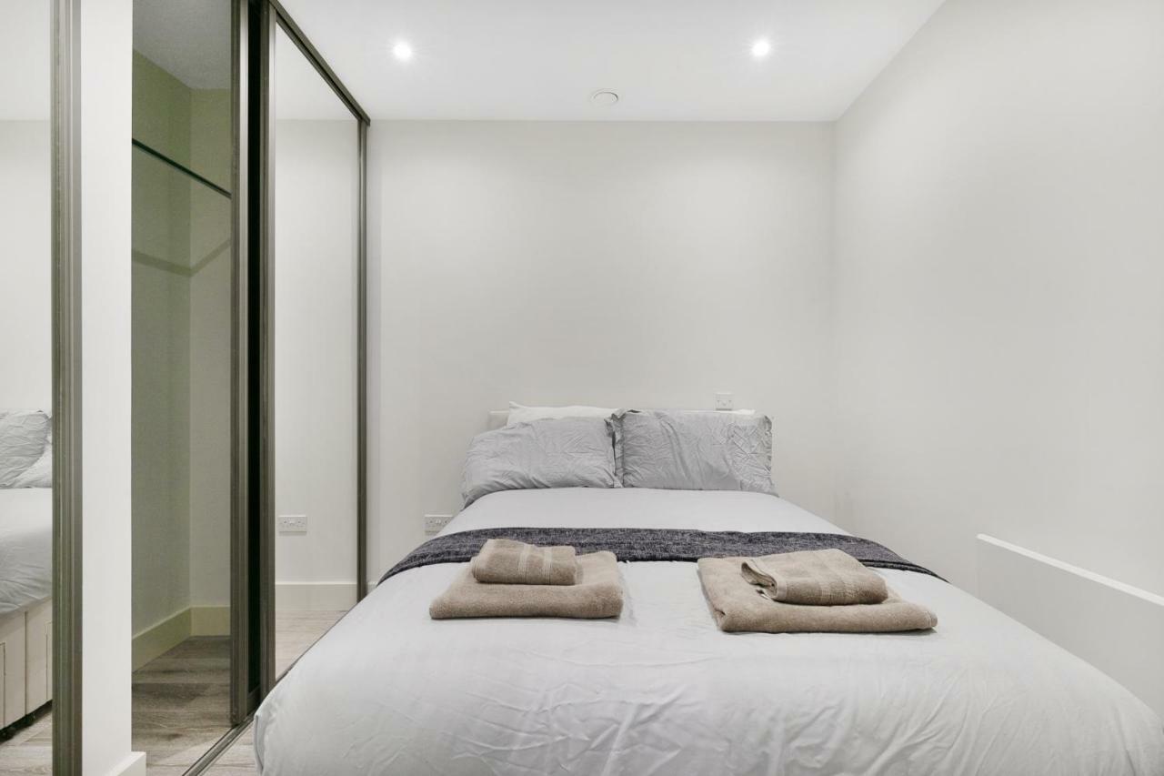 Mondial Apartments At Heathrow Harmondsworth Dış mekan fotoğraf