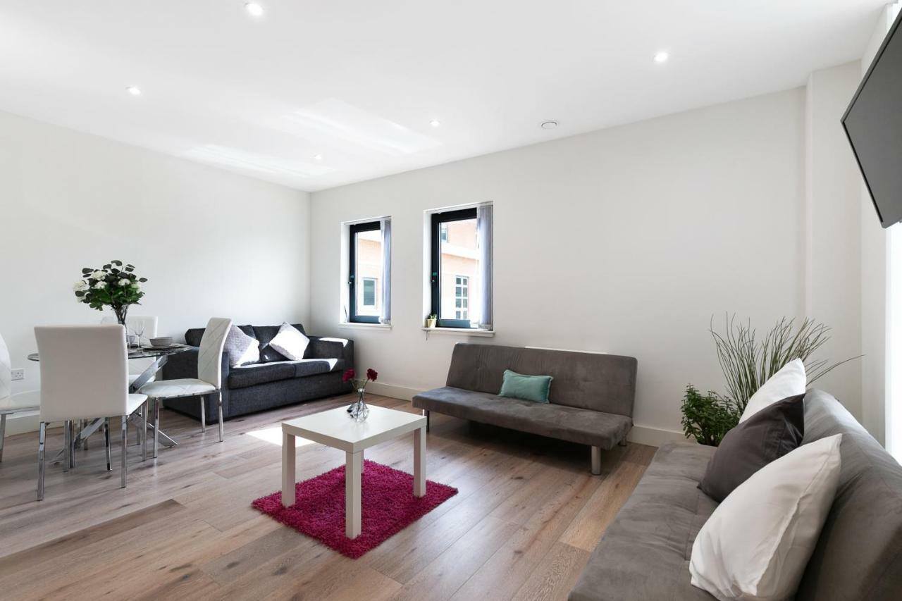 Mondial Apartments At Heathrow Harmondsworth Dış mekan fotoğraf