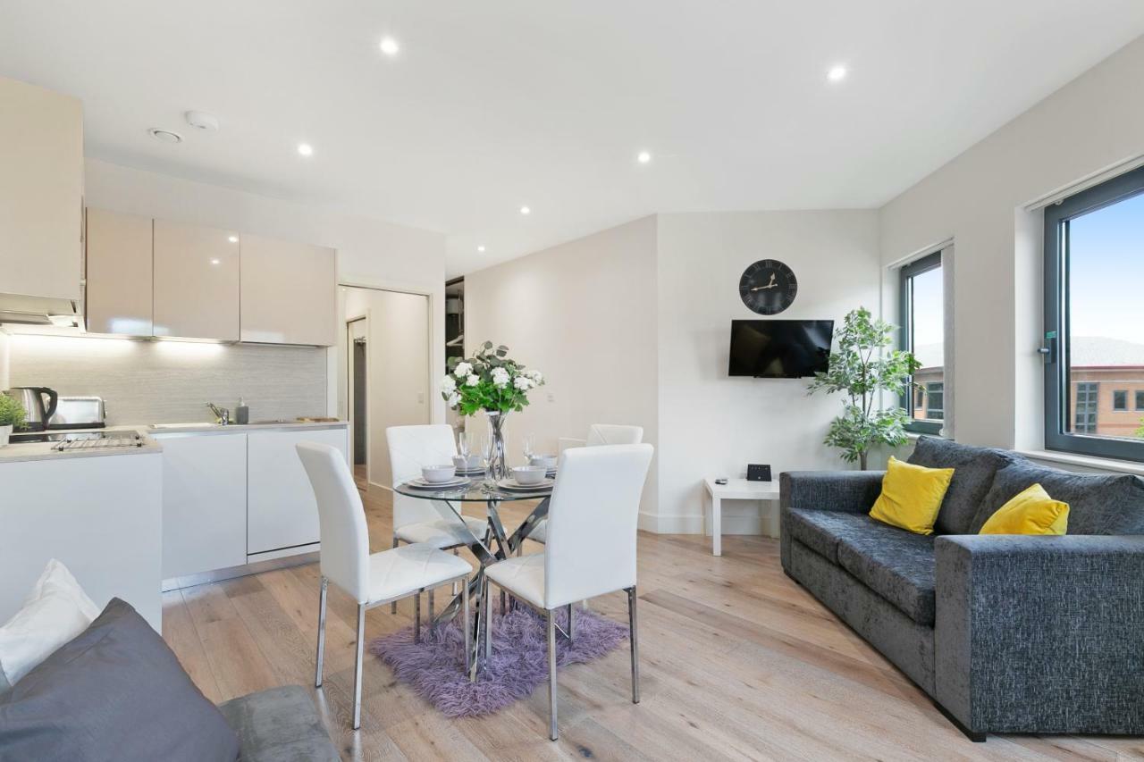 Mondial Apartments At Heathrow Harmondsworth Dış mekan fotoğraf