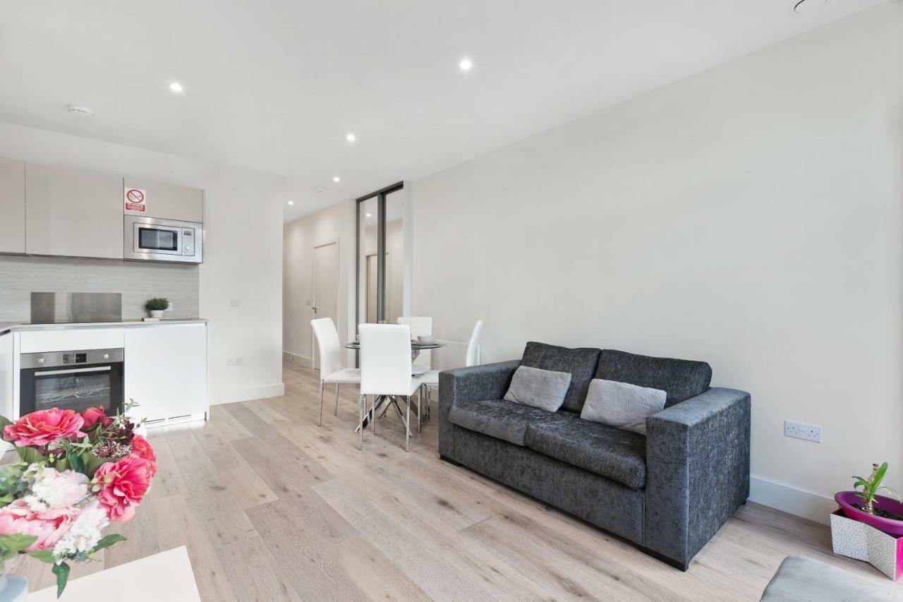 Mondial Apartments At Heathrow Harmondsworth Dış mekan fotoğraf