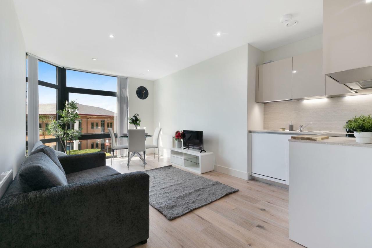 Mondial Apartments At Heathrow Harmondsworth Dış mekan fotoğraf