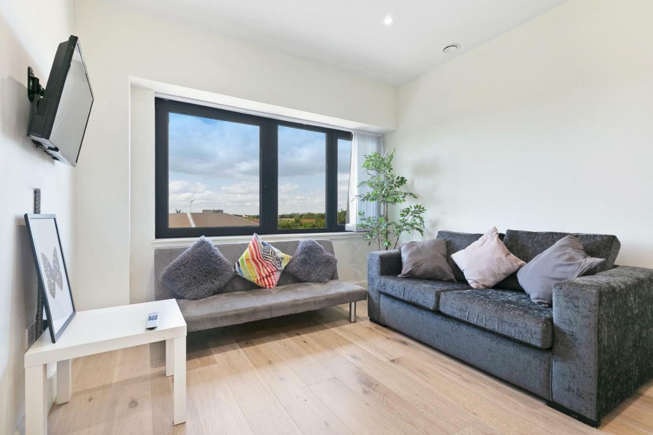 Mondial Apartments At Heathrow Harmondsworth Dış mekan fotoğraf